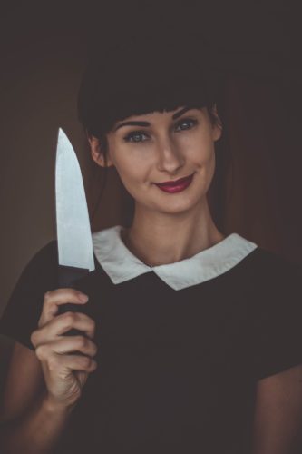 Messer als BDSM Spielzeug 